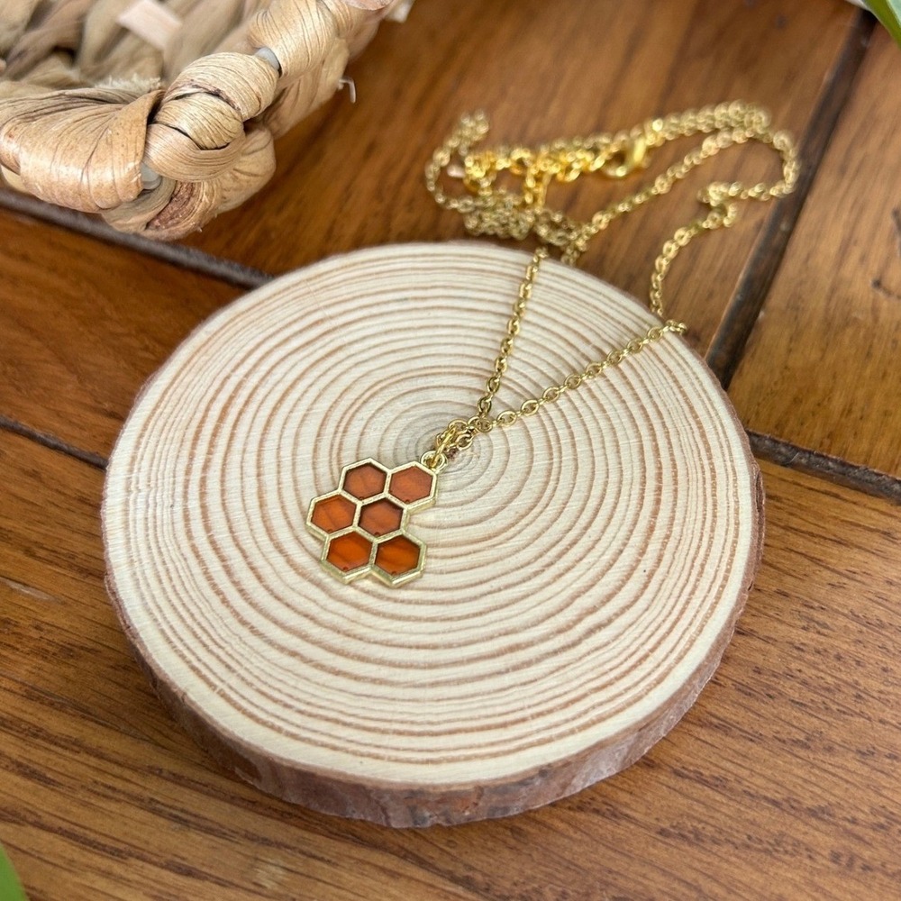 Handcrafted Golden Honeycomb Necklace with Adjustable Clasp Gardencore‎ Nature